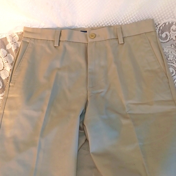 NEW! Izod Chino Pants flat front 5880 - Picture 2 of 5